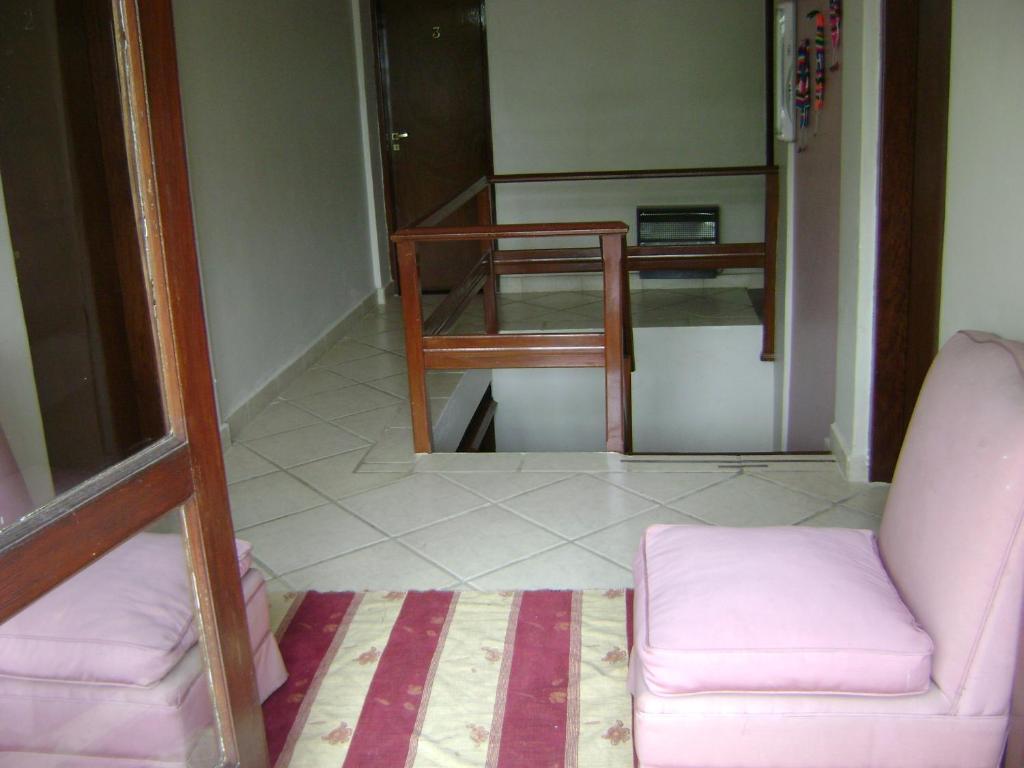 Los Reyes Inn *