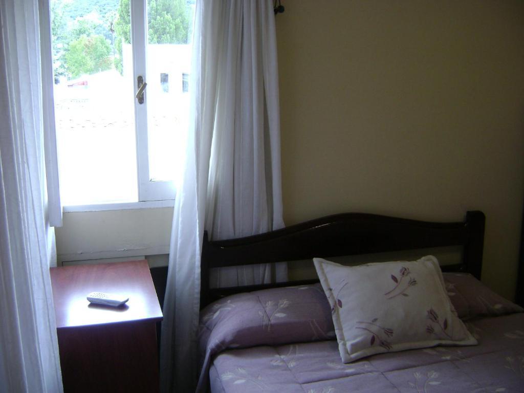 Los Reyes Inn *
